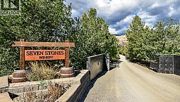 1143 Highway 3 Cawston, British Columbia