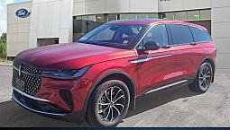 2026 Lincoln Nautilus Premiere | 4wd | Low Kms! | Heated Seats