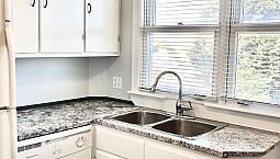 2-Bedroom Unit In Sydney, Excellent Location