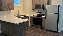 Spacious 2 Bedroom, 2 Bathroom In Crescentwood.