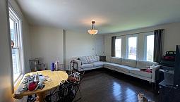 Quaint 2 Bedroom, 1 Bathroom Located Close To Uptown