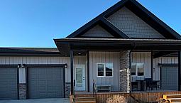 Condo For Sale In Niverville !! Pet Friendly ! Low Condo Fees !
