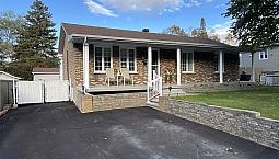 $405,000 - Bungalow For Sale In Jonquière (Arvida)