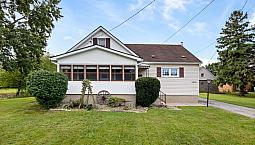 For Sale | 2585 Bouffard Rd, Lasalle | 3 Bed, 1 Bath | $449,900