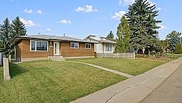 6,630 Sq Ft Lot With Renovated 4 Bed Bungalow + Legal Suite
