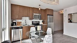 4 1/2 Condo Apartment À Louer/For Rent-Ville-Marie Berri Uqam