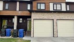 Beautiful Double Master Bedroom + Ensuite Bathroom In The Desire