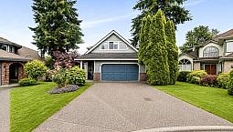 16375 Middleglen Place Surrey, British Columbia