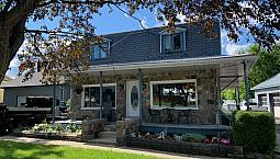 $0 - 2 Storey For Sale In Ste-Foy