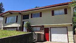 5 Bedroom Home Next To Fishtrap Creek!