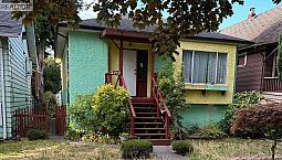 3212 W 6Th Avenue Vancouver, British Columbia