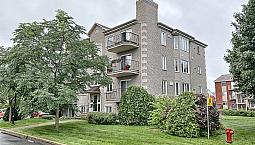 318 000$ - Condo À Vendre À Mont-St-Hilaire