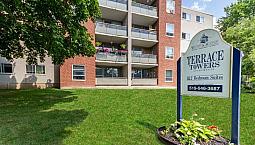 2 Bedroom Apartment In Guelph - Modern Upgrades , Ideal For 55+