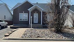 $549,999 - Bungalow For Sale In Gatineau (Gatineau)