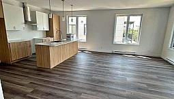 5 1/2 Style Condo Nouvelle Construction Disponiblle 1 Octobre