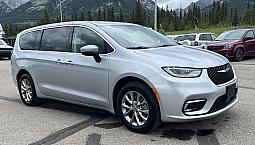 2023 Chrysler Pacifica Touring L Awd Leather 10.1 Screen Heated 