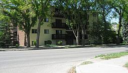 Regal Manor 1- Or 2-Bedroom Suites Available!