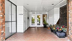 102 1424 Martin Street White Rock, British Columbia