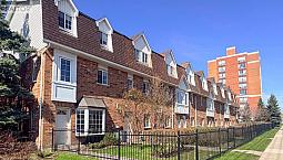 28 - 1525 South Parade Court Mississauga (East Credit), Ontario