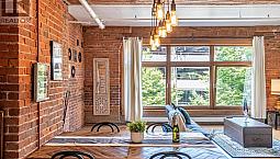 303 518 Beatty Street Vancouver, British Columbia