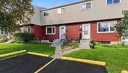 Fully Renovated - 160 Habitat Cr Nw