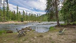 1136 Sugar Lake Road Cherryville, British Columbia