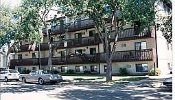 Large Newly Renovated 2 Bedroom - (City Park)