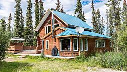 $689K ~ 1.5 Acres W Gorgeous Home W Realtor® Tamara Cromarty