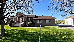 999 999$ - Bungalow À Vendre À Terrebonne (Lachenaie)