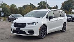 2025 Chrysler Pacifica Limited | Sunroof | Leather | Nav