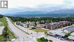 7567 & 7575 Main Street W Radium Hot Springs, British Columbia
