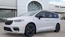 2024 Chrysler Pacifica Hybrid Premium S Appearance | Clean