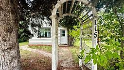 115 8th Avenue N Virden, Manitoba