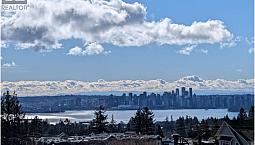318 3080 Lonsdale Avenue North Vancouver, British Columbia