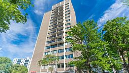 Grand 1.5 Avec Vue Et Balcon Apartment For Rent - 1010 Cherrier