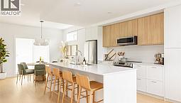 Th6 3450 Whittier Ave Saanich, British Columbia
