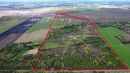 Fermette De  83 Acres