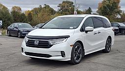 2024 Honda Odyssey Touring | Leather | Sunroof | Nav | Dvd