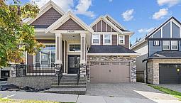 5 Bed, 4.5 Bath Upper House For Rent In Surrey!