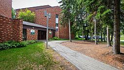 Immaculate 832Sqft 2Bdrm Condo W/ Scenic Park Views!
