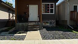 Clean & Quiet 2 Bedroom, 2 Bathroom In Desirable Crescentwood