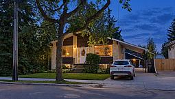 Great Features, 7 Beds, 4 Baths, 2 Car Garage 2kitchens Huge Lot