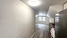 3- 169 East Ave S Hamilton L8n2t8