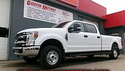 2022 Ford F-250 Xlt 4Wd Crew Cab, Long Box Ready To Work