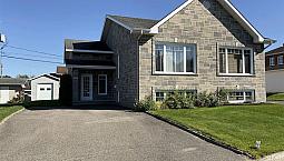 $439,900 - Semi-detached For Sale In Chicoutimi (chicoutimi)