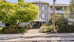 2-Bed, 2-Bath Condo Near Uvic