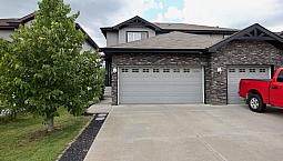 Southfort 2 Bed 2.5 Bath Duplex Dbl Garage