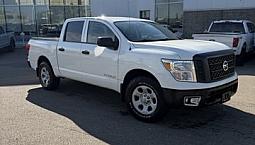 2017 Nissan Titan