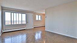 One Month Free!   2 Bedroom Kilborn Ave. Alta Vista/smyth/bank