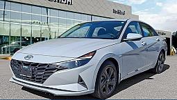 2022 Hyundai Elantra Preferred | Fwd | Heated Seats